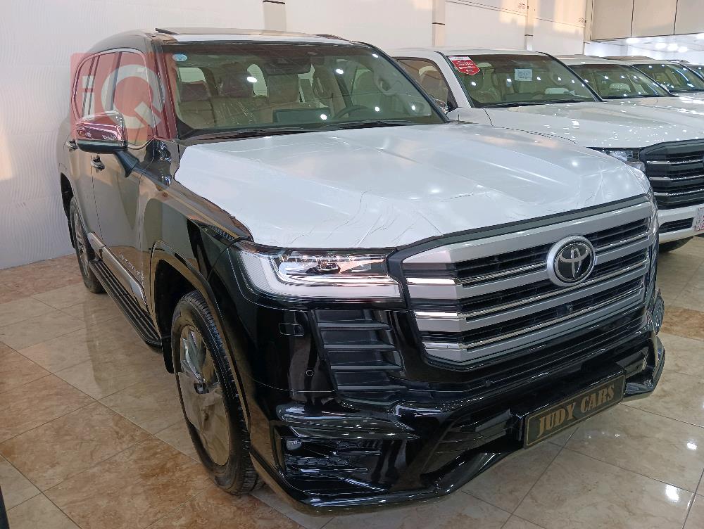 تۆیۆتا لاند کروزەر